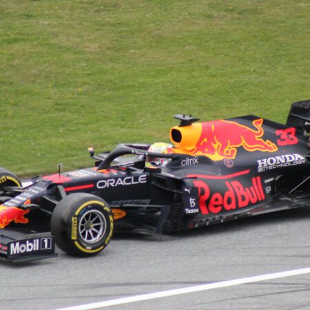 Ο Πλήρης Οδηγός για Στοιχήματα Formula 1: Στρατηγικές, Αγορές και Συμβουλές Ειδικών